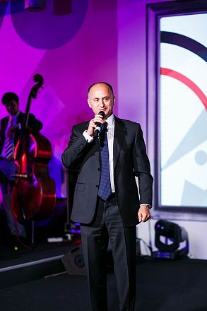 RE:Member. 20 Moments with Friends