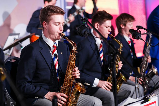 RE:Member. 20 Moments with Friends