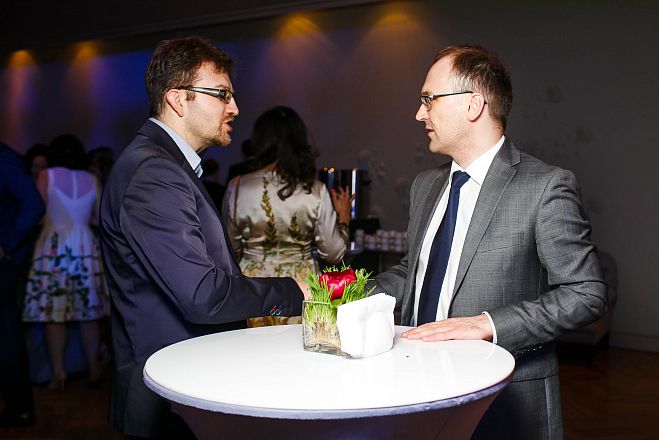 RE:Member. 20 Moments with Friends