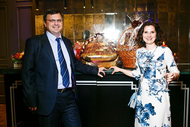 RE:Member. 20 Moments with Friends