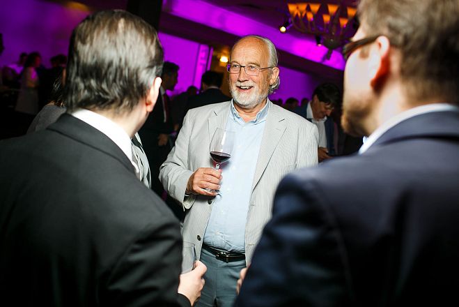 RE:Member. 20 Moments with Friends