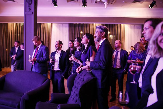 RE:Member. 20 Moments with Friends