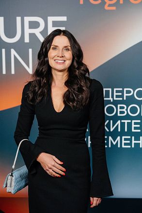 THE FUTURE WITHIN: Лидерство в новой архитектуре времени.