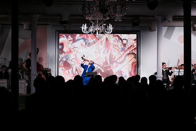 RE:Member. 20 Moments with Friends